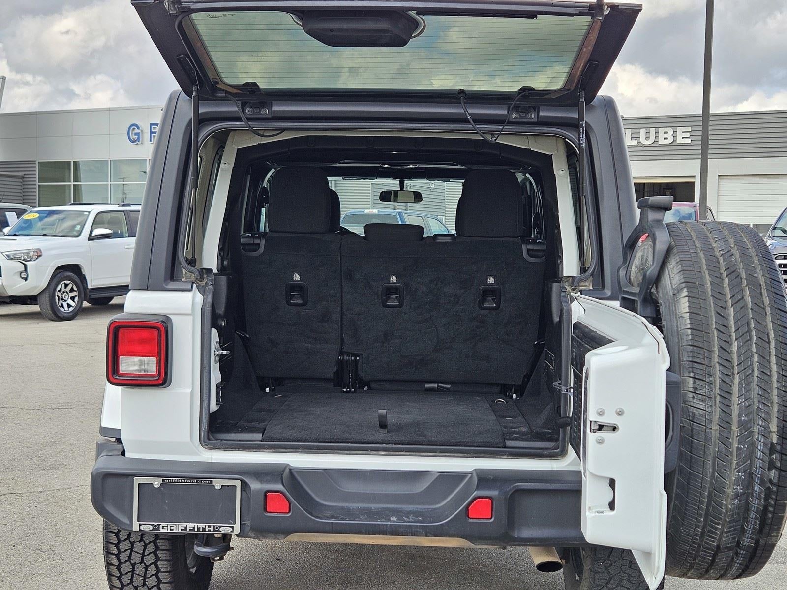 2020 Jeep Wrangler Unlimited Sahara