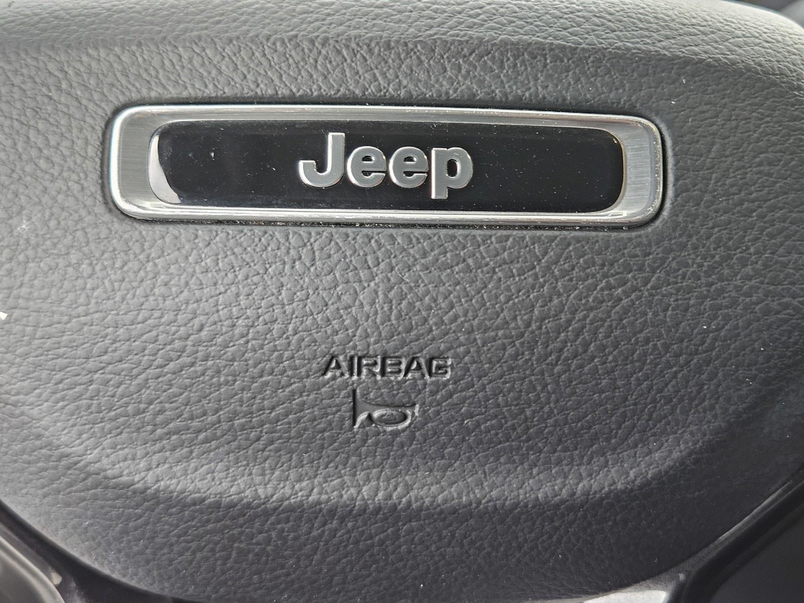 2022 Jeep Grand Cherokee L Laredo