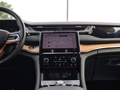 2022 Jeep Grand Cherokee 4Xe Summit Reserve