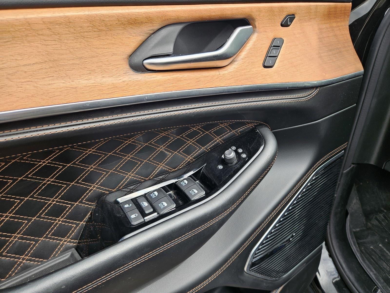 2022 Jeep Grand Cherokee 4Xe Summit Reserve