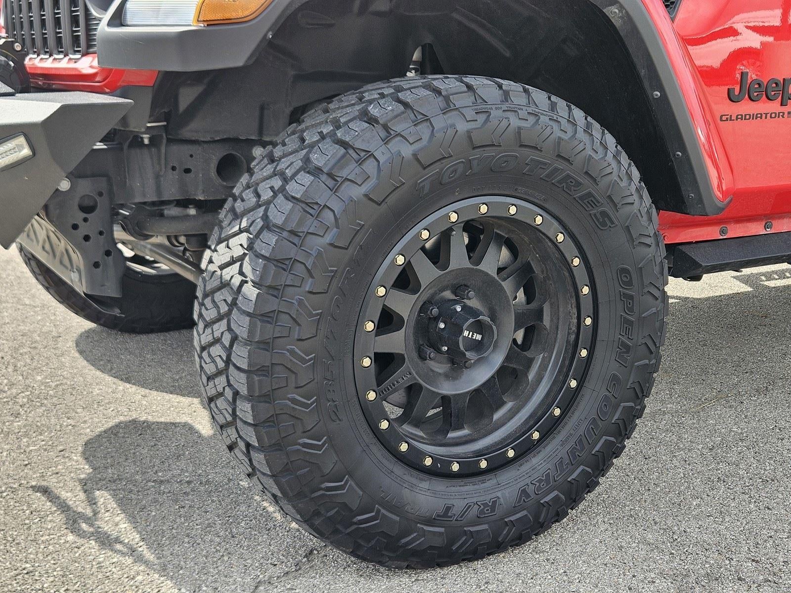 2024 Jeep Gladiator Sport S