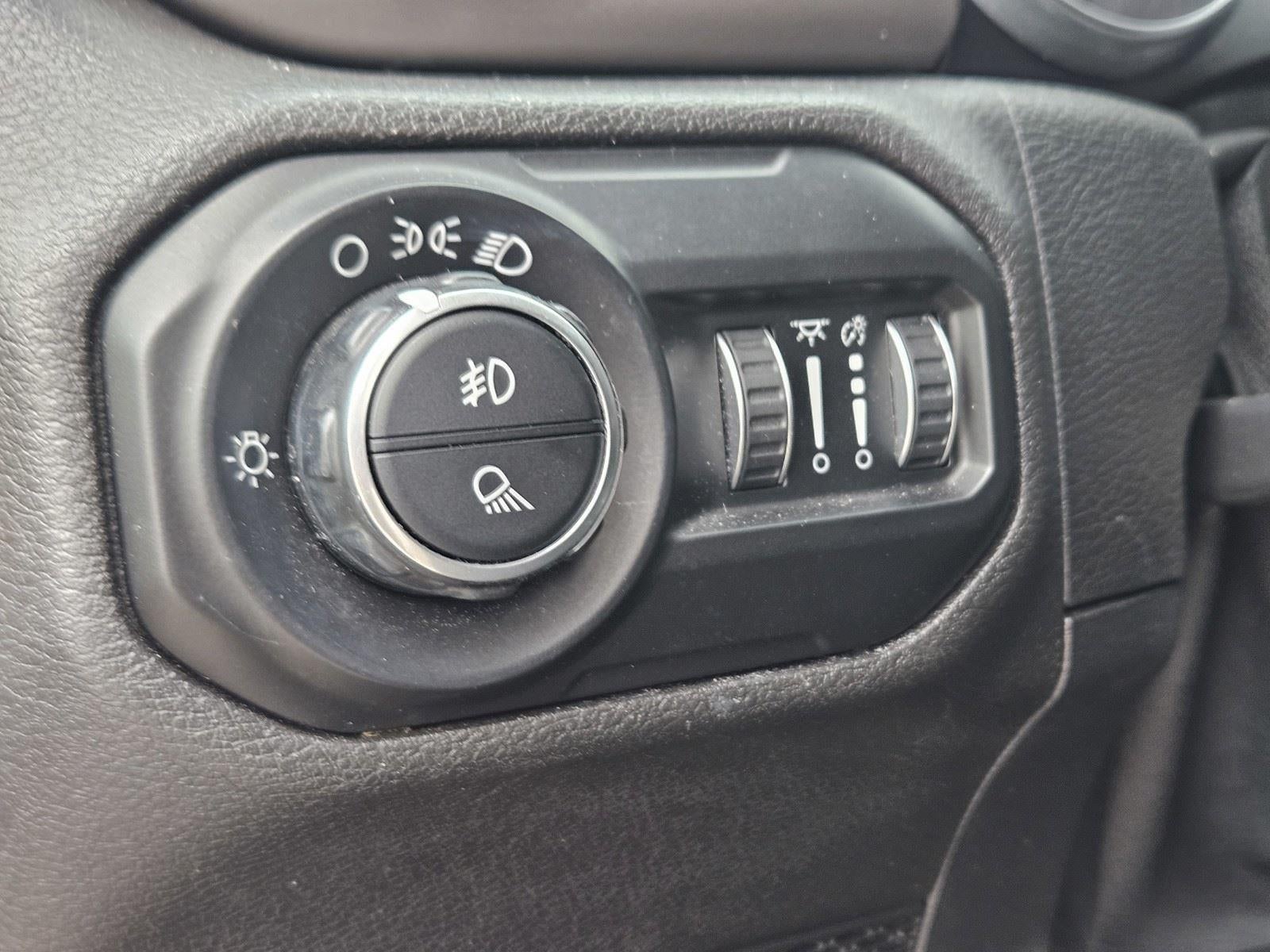 2020 Jeep Gladiator Sport