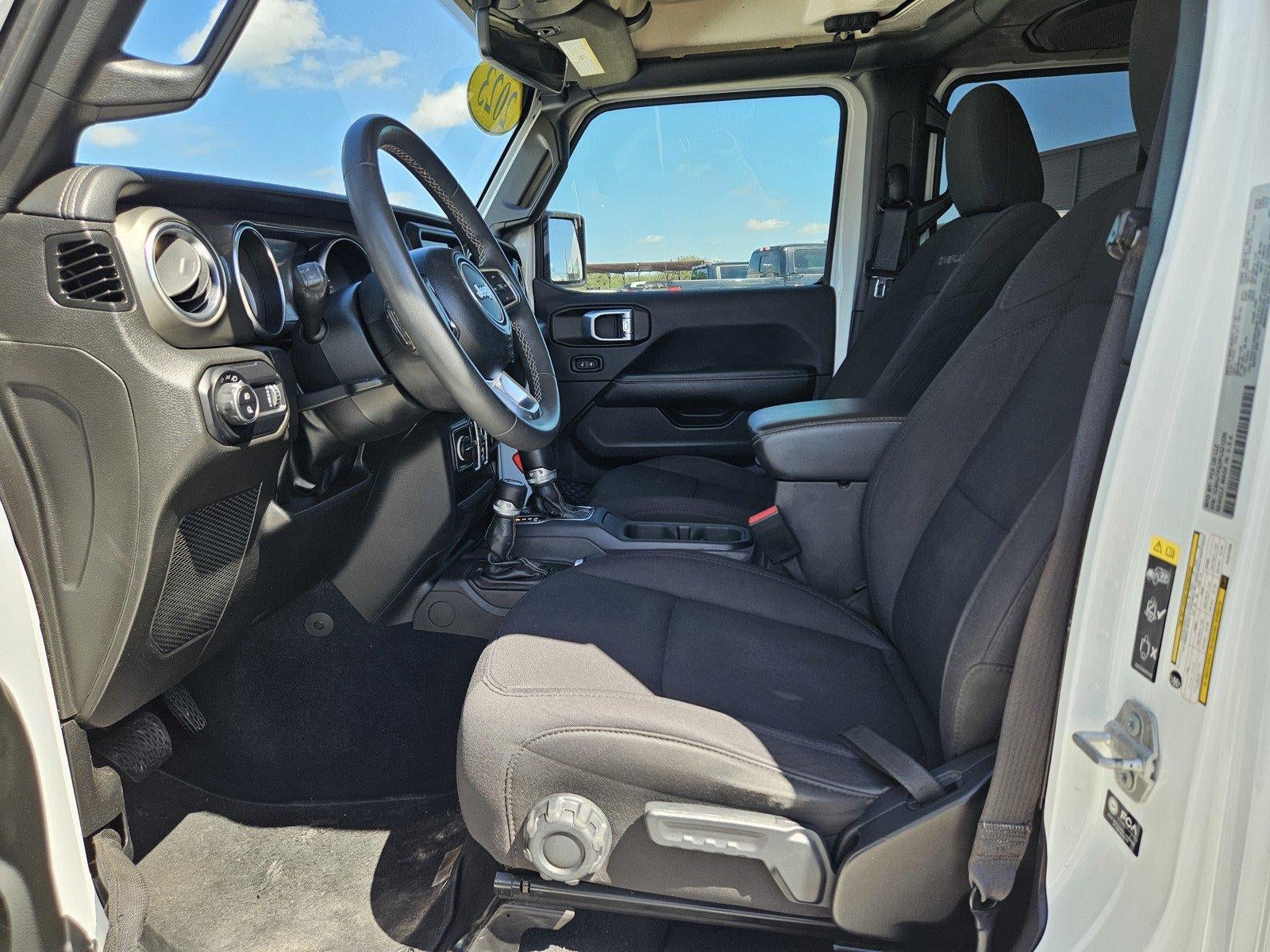 2023 Jeep Gladiator Overland
