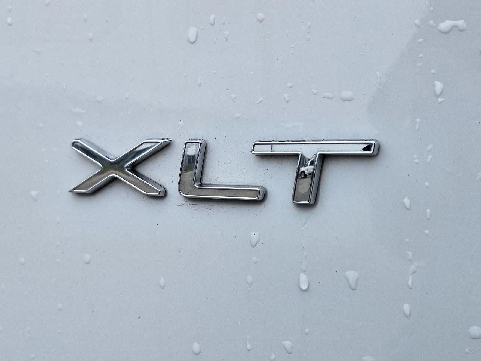 2024 Ford Transit Passenger Wagon XLT