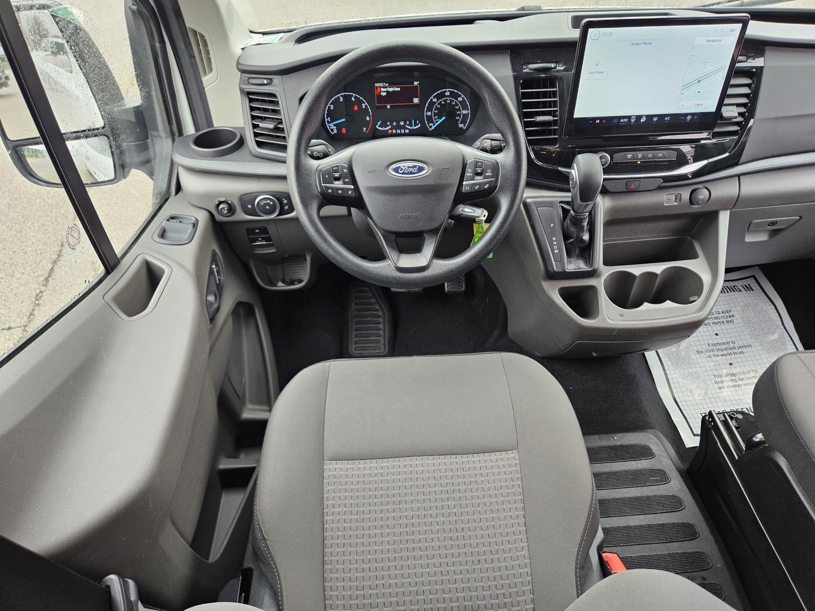 2024 Ford Transit Passenger Wagon XLT