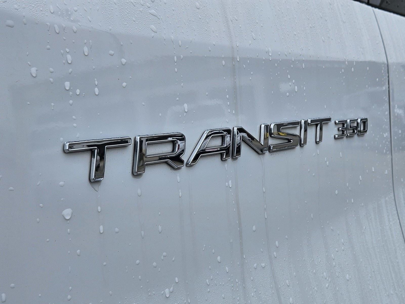2024 Ford Transit Passenger Wagon XLT