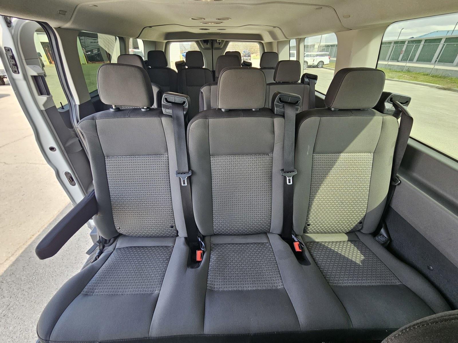 2024 Ford Transit Passenger Wagon XLT