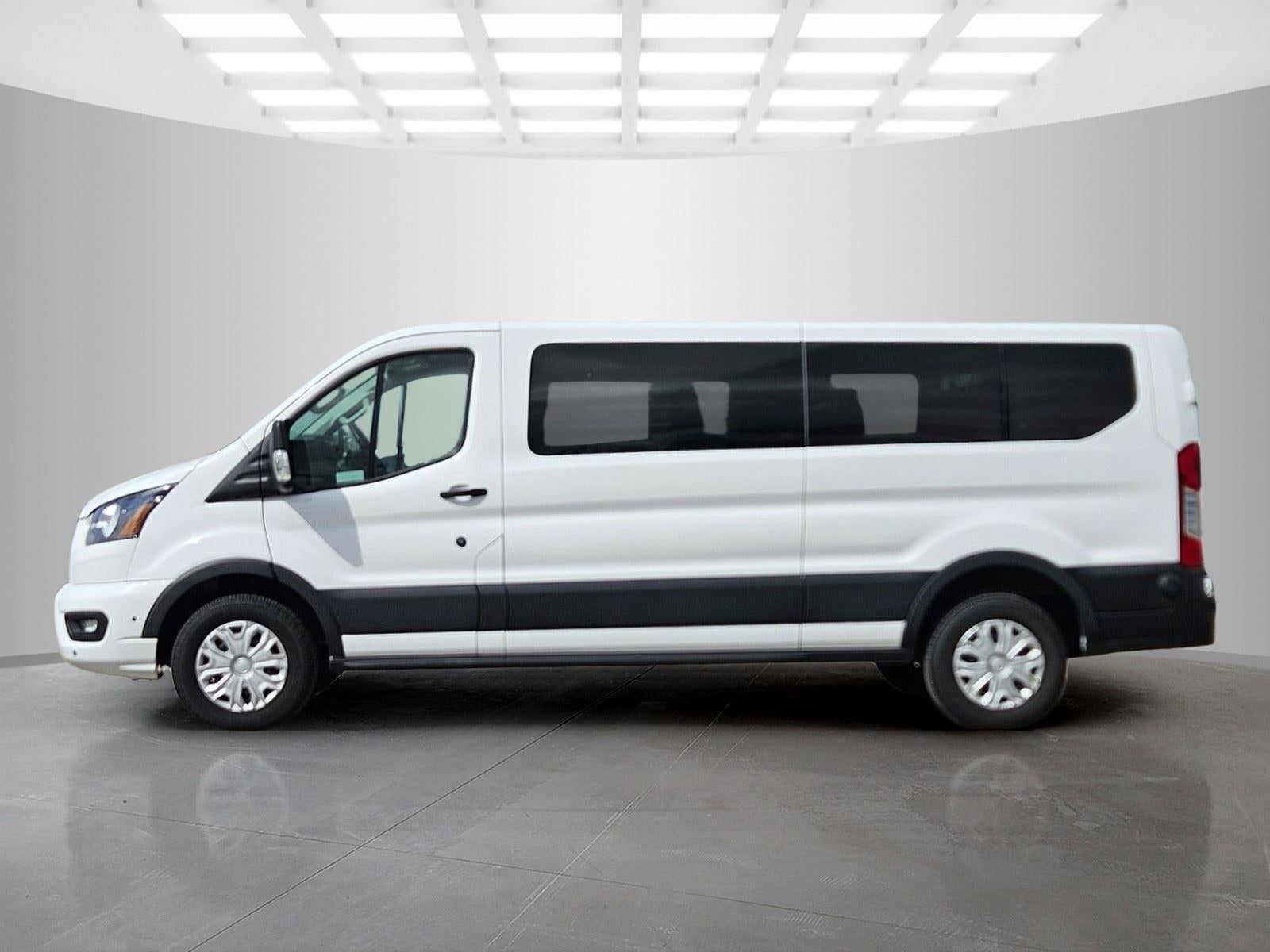 2024 Ford Transit Passenger Wagon XLT