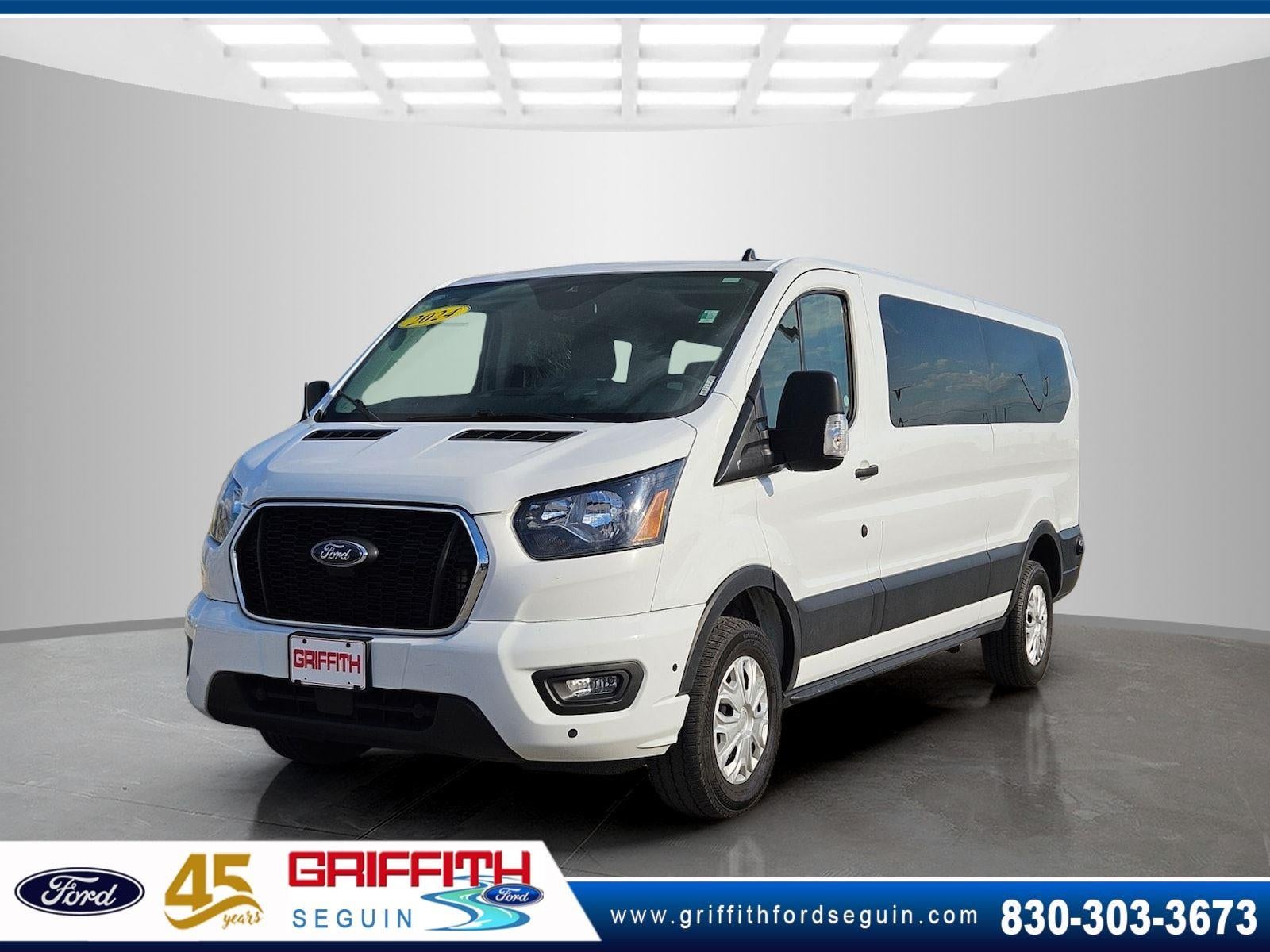 2024 Ford Transit Passenger Wagon XLT