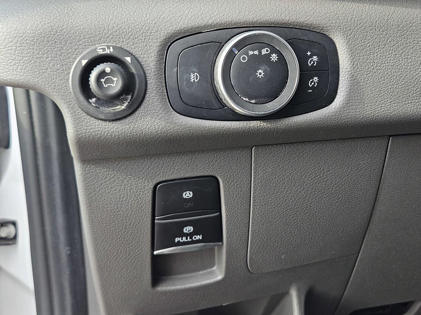 2024 Ford Transit Passenger Wagon XLT