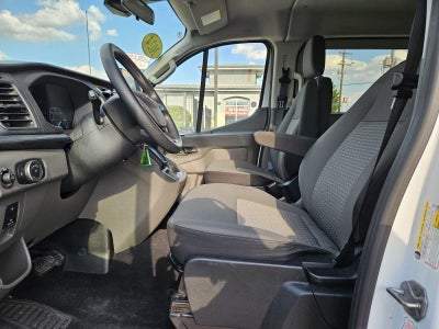 2024 Ford Transit Passenger Wagon XLT