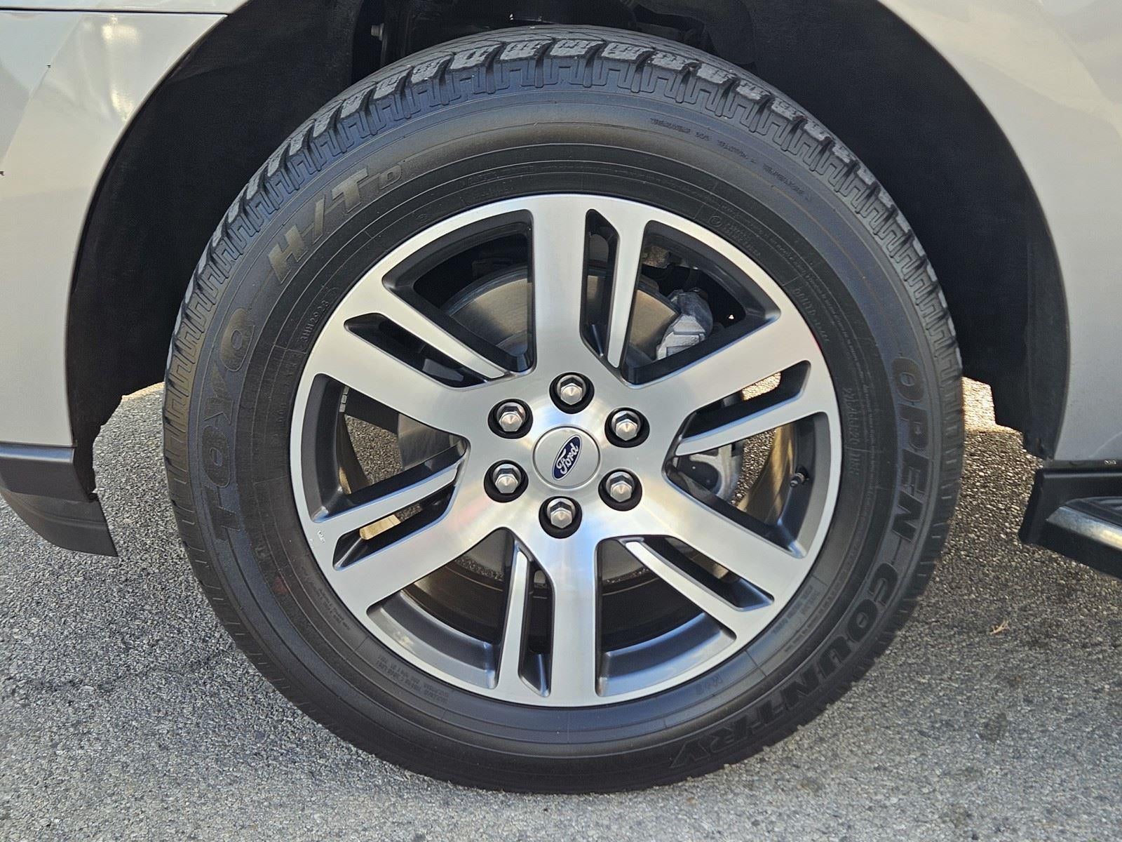 2023 Ford Expedition XLT