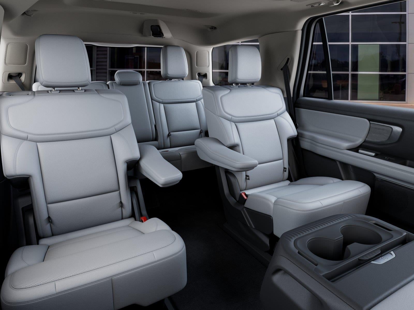 2027 Ford Expedition Platinum 4x2