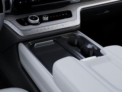 2027 Ford Expedition Platinum 4x2