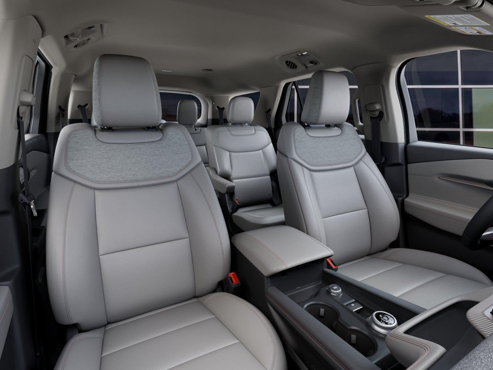 2027 Ford Explorer Active w/100A Pkg RWD