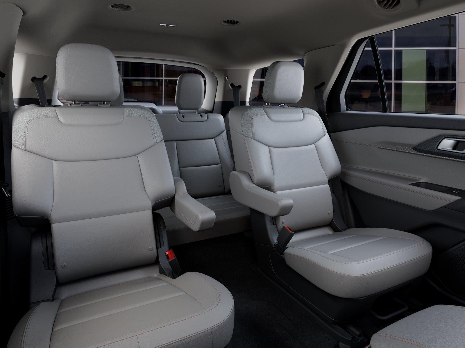 2027 Ford Explorer Active w/100A Pkg RWD