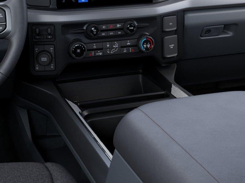 2027 Ford Super Duty F-250 SRW XLT
