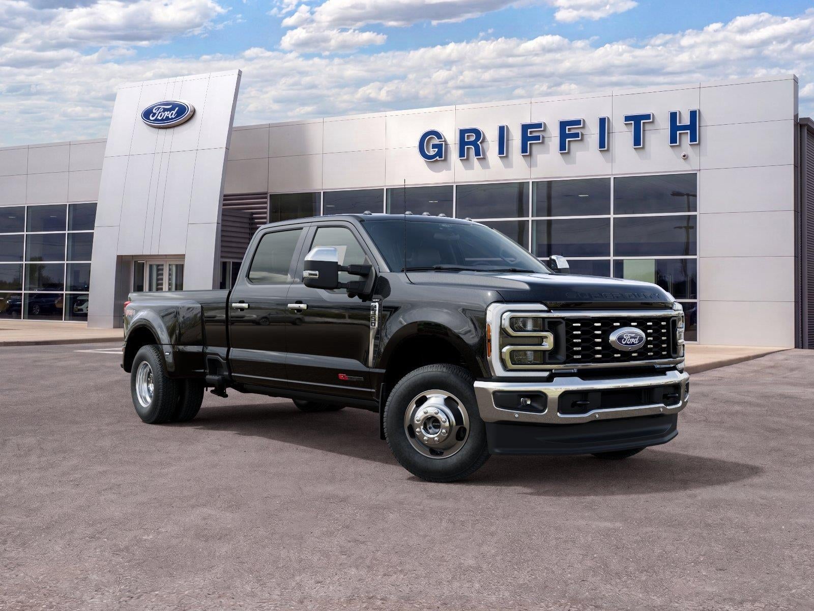 2027 Ford Super Duty F-350 DRW LARIAT