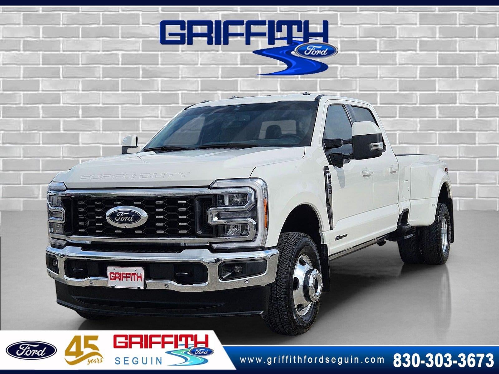 2023 Ford Super Duty F-350 DRW LARIAT