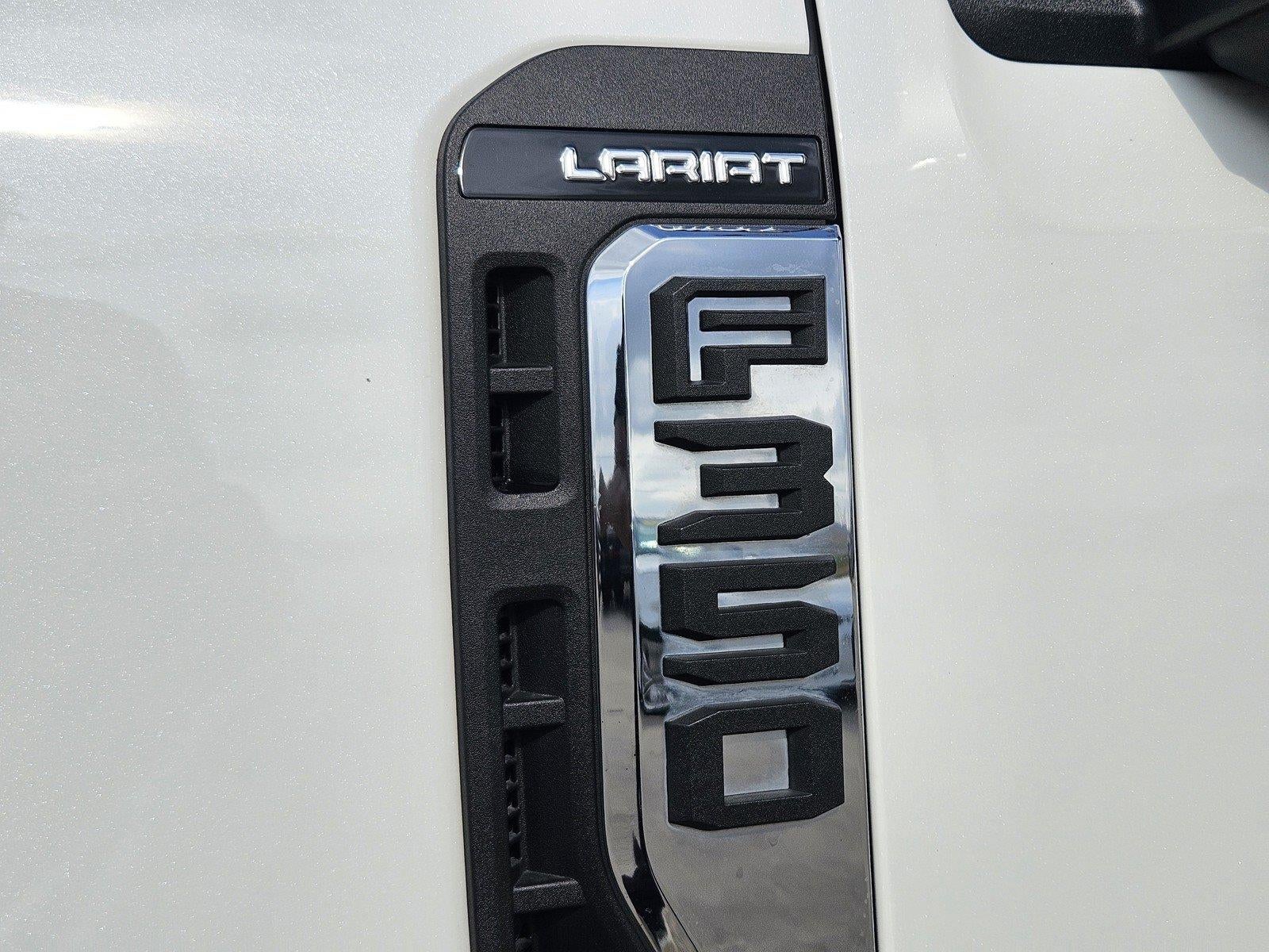 2023 Ford Super Duty F-350 DRW LARIAT