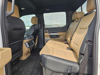 2023 Ford Super Duty F-350 DRW LARIAT