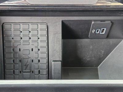 2023 Ford Super Duty F-350 DRW LARIAT