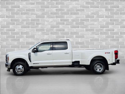 2023 Ford Super Duty F-350 DRW LARIAT