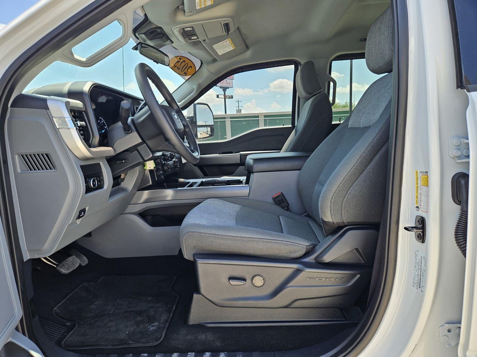 2025 Ford Super Duty F-350 DRW XLT