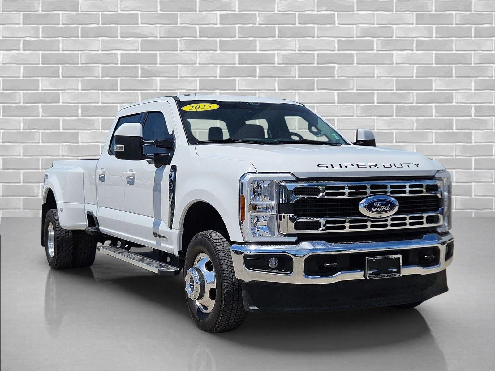 2025 Ford Super Duty F-350 DRW XLT