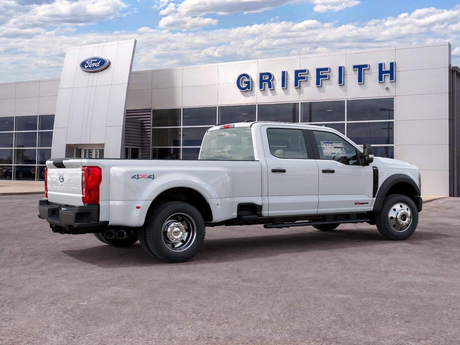2027 Ford Super Duty F-450 DRW XL