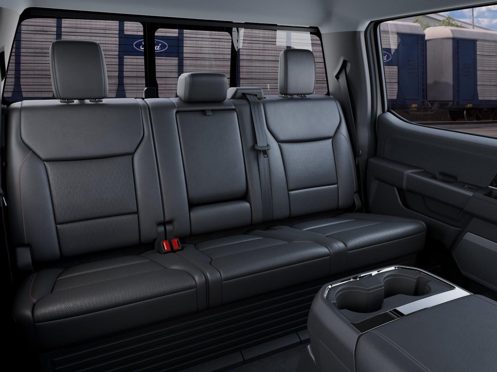 2027 Ford Super Duty F-450 DRW LARIAT