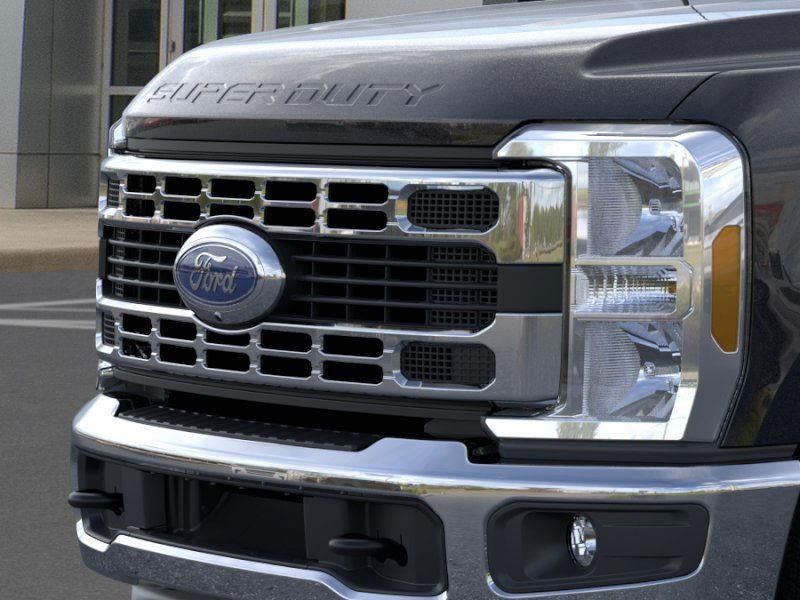 2026 Ford Super Duty F-350 DRW XLT