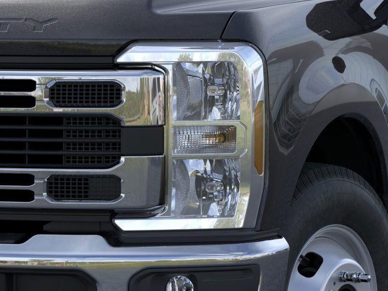 2026 Ford Super Duty F-350 DRW XLT