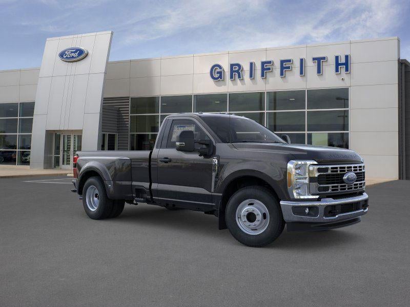 2026 Ford Super Duty F-350 DRW XLT