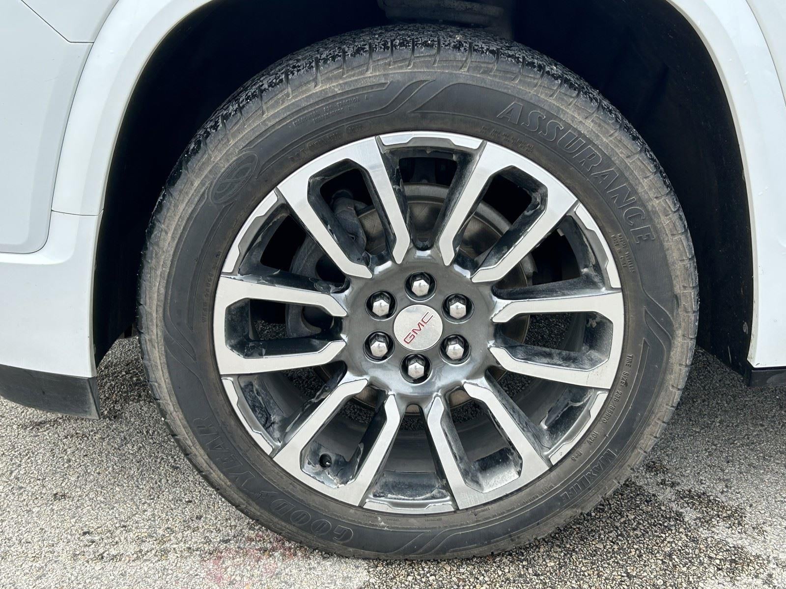 2020 GMC Acadia Denali