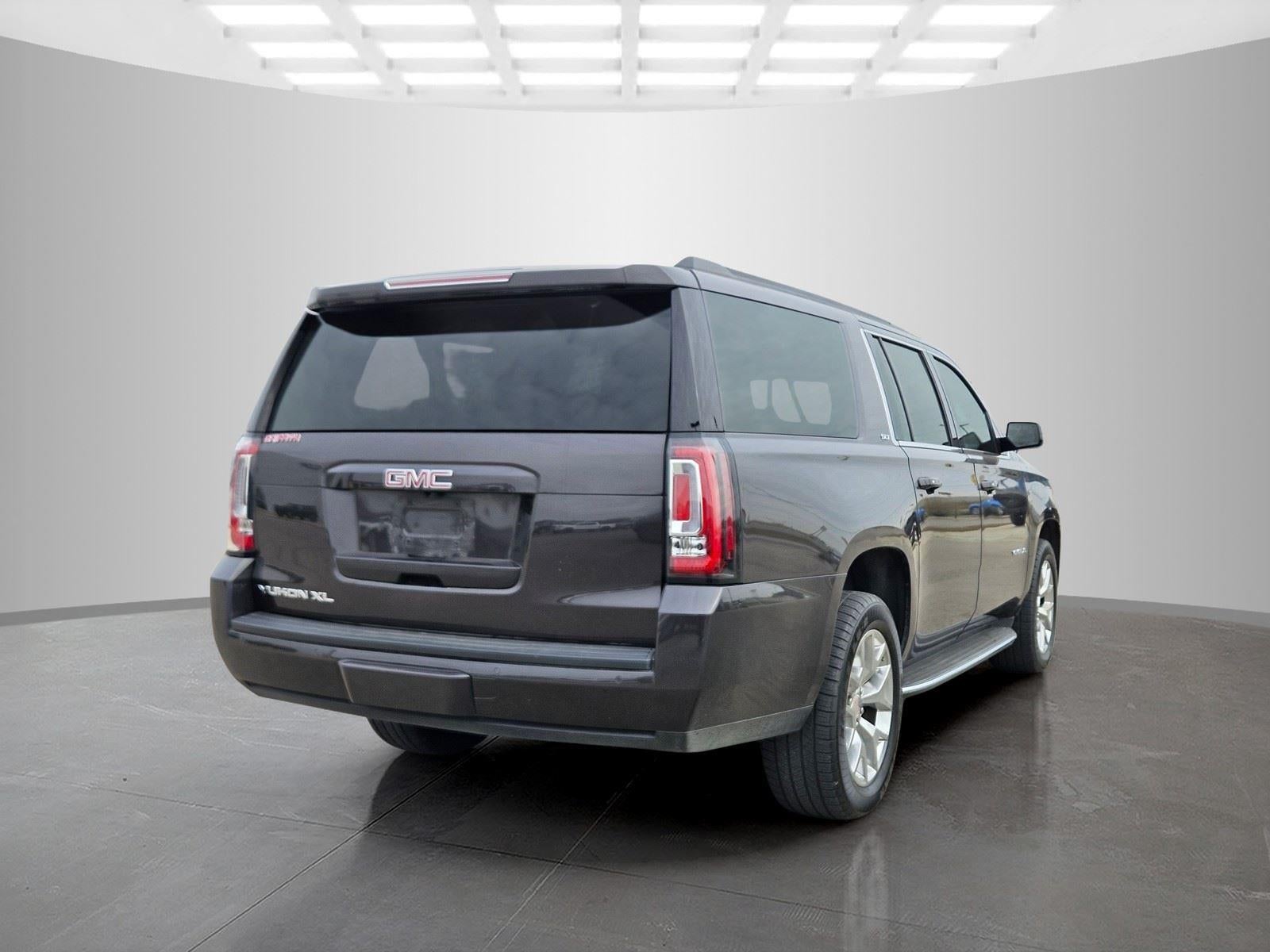 2017 GMC Yukon XL SLT