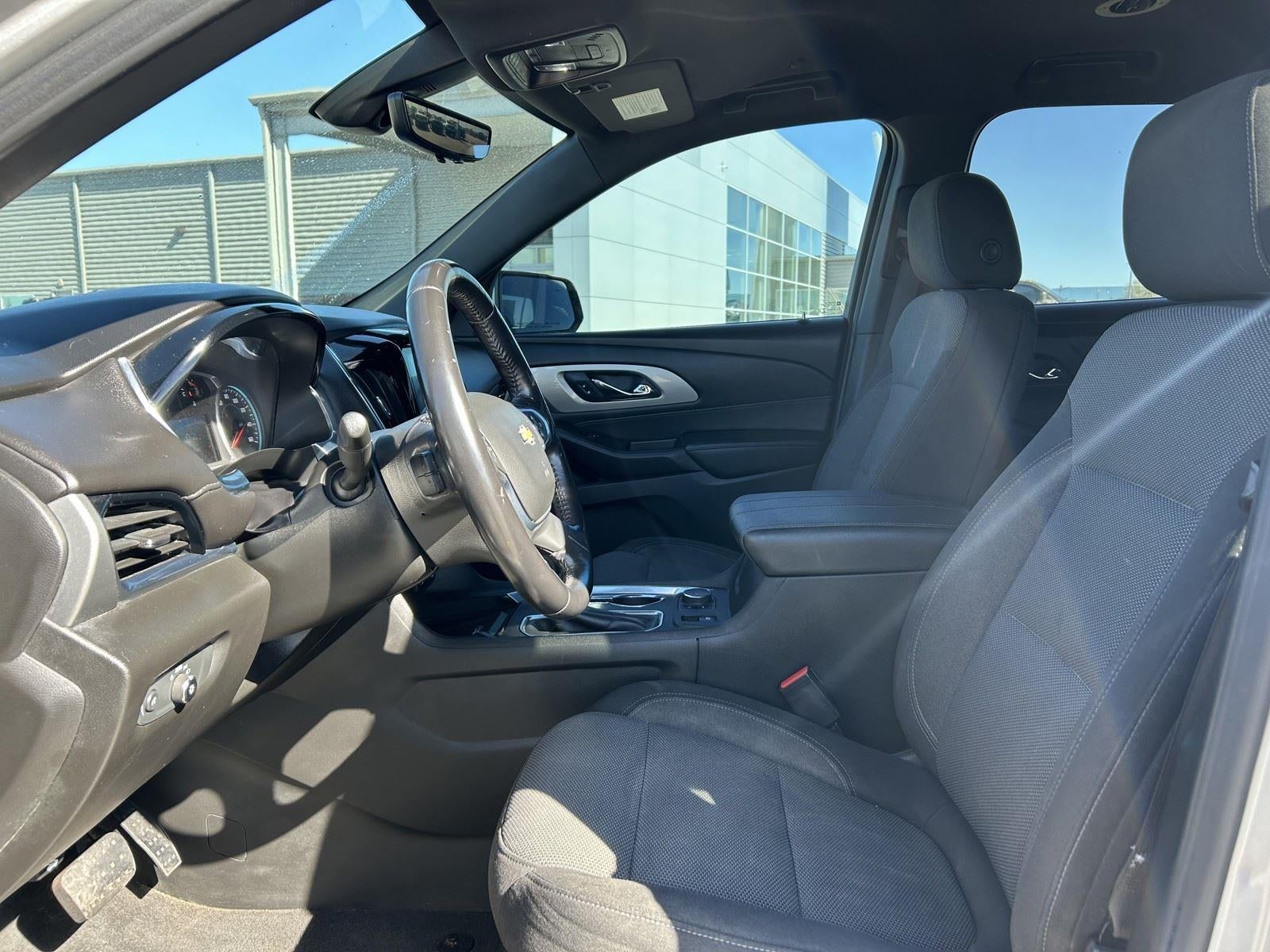 2022 Chevrolet Traverse LT Cloth