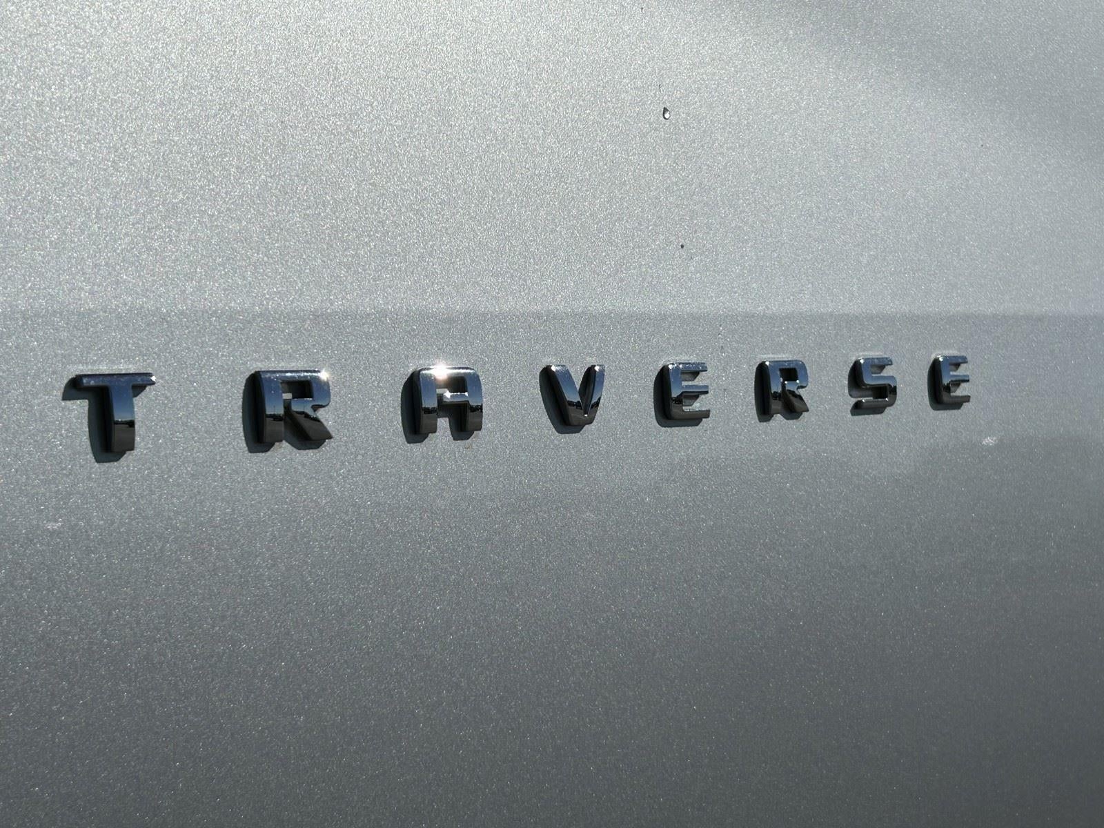 2022 Chevrolet Traverse LT Cloth