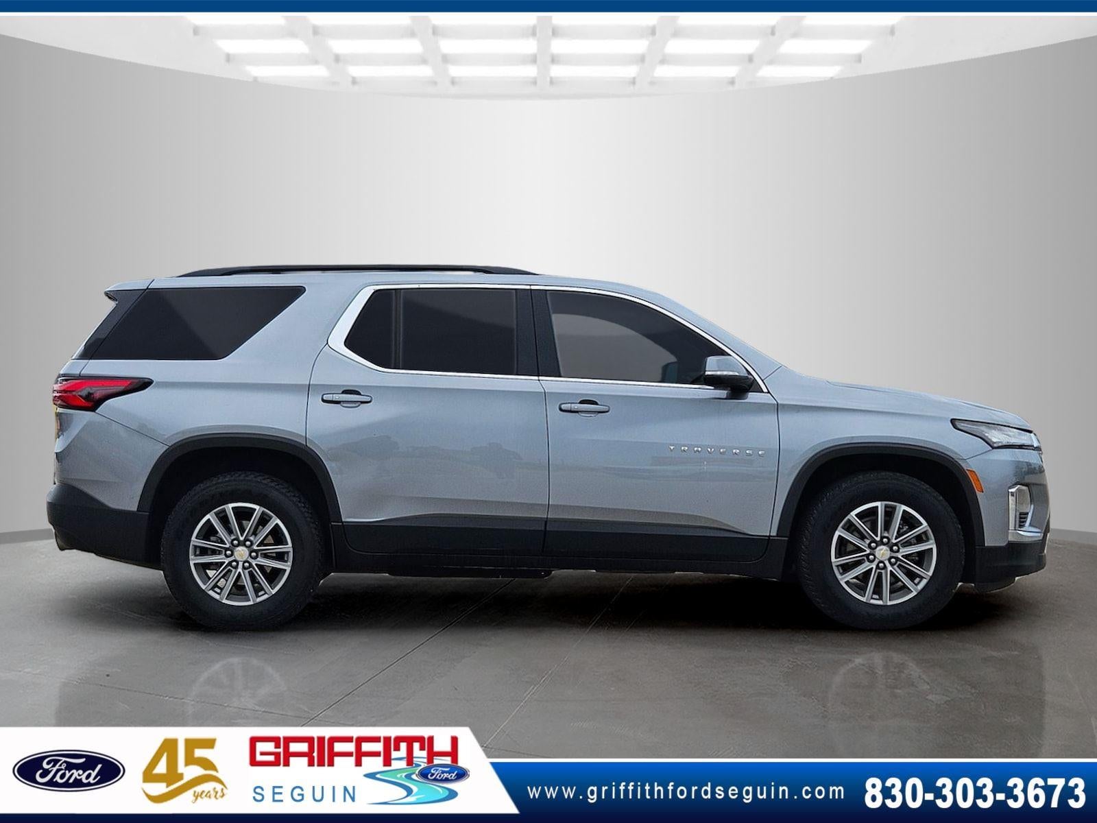 2023 Chevrolet Traverse LT Cloth