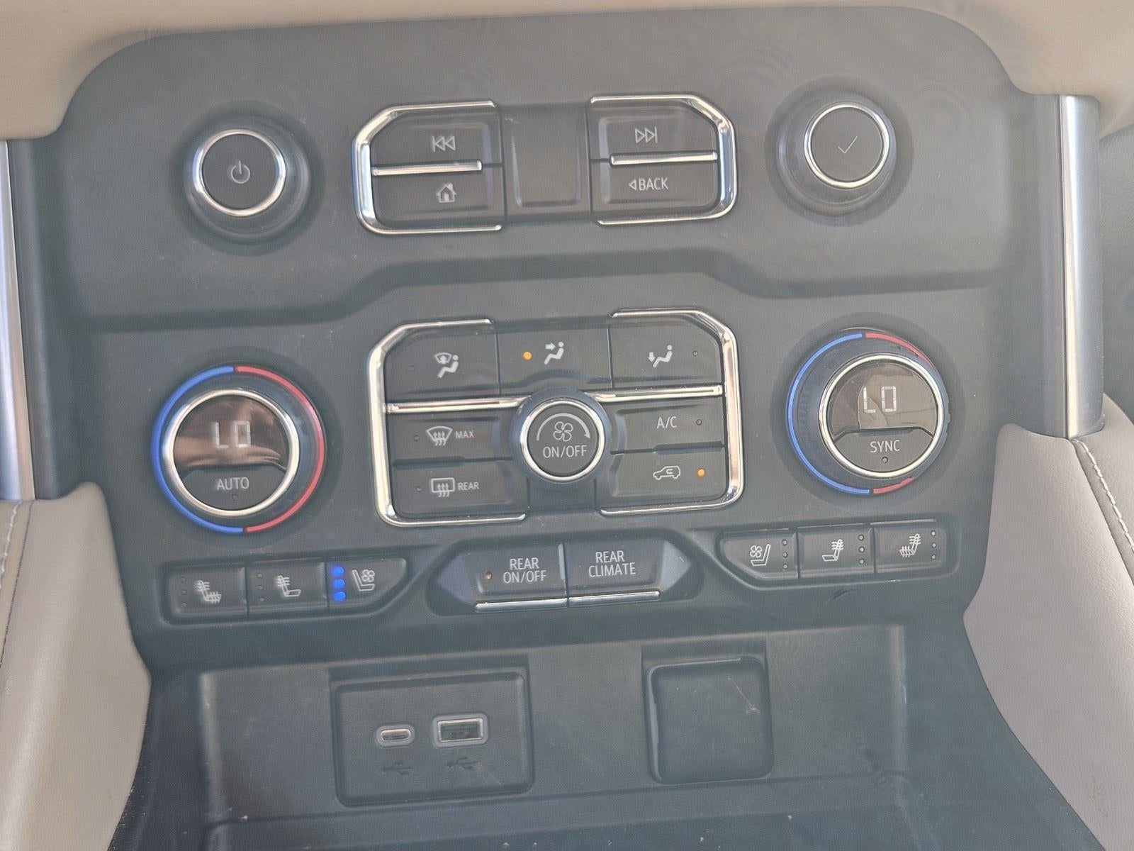 2024 Chevrolet Suburban Premier