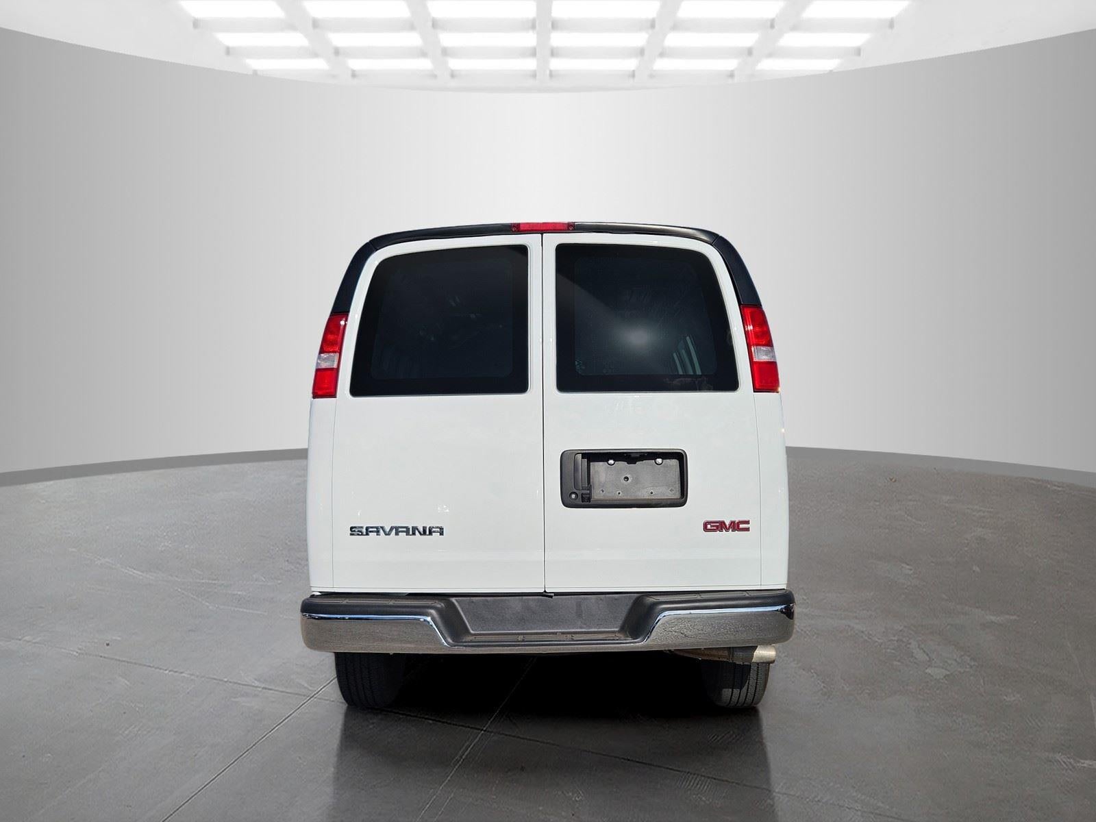 2024 GMC Savana Cargo Van RWD 2500 135
