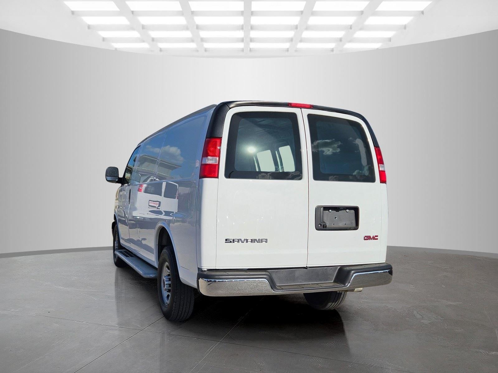 2024 GMC Savana Cargo Van RWD 2500 135