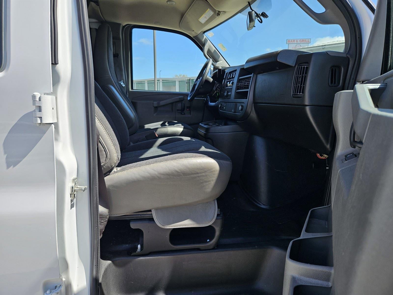 2024 GMC Savana Cargo Van RWD 2500 135