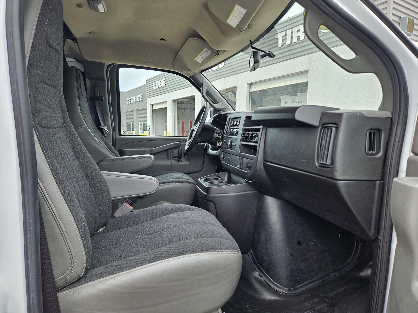 2024 GMC Savana Cargo Van RWD 2500 135