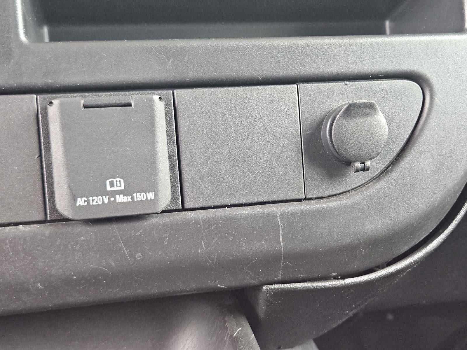 2024 GMC Savana Cargo Van RWD 2500 135