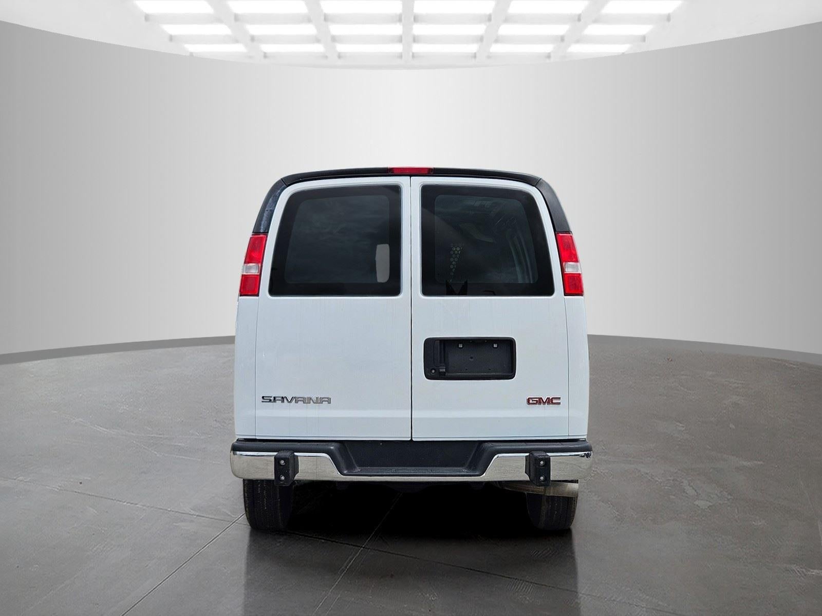 2024 GMC Savana Cargo Van RWD 2500 135