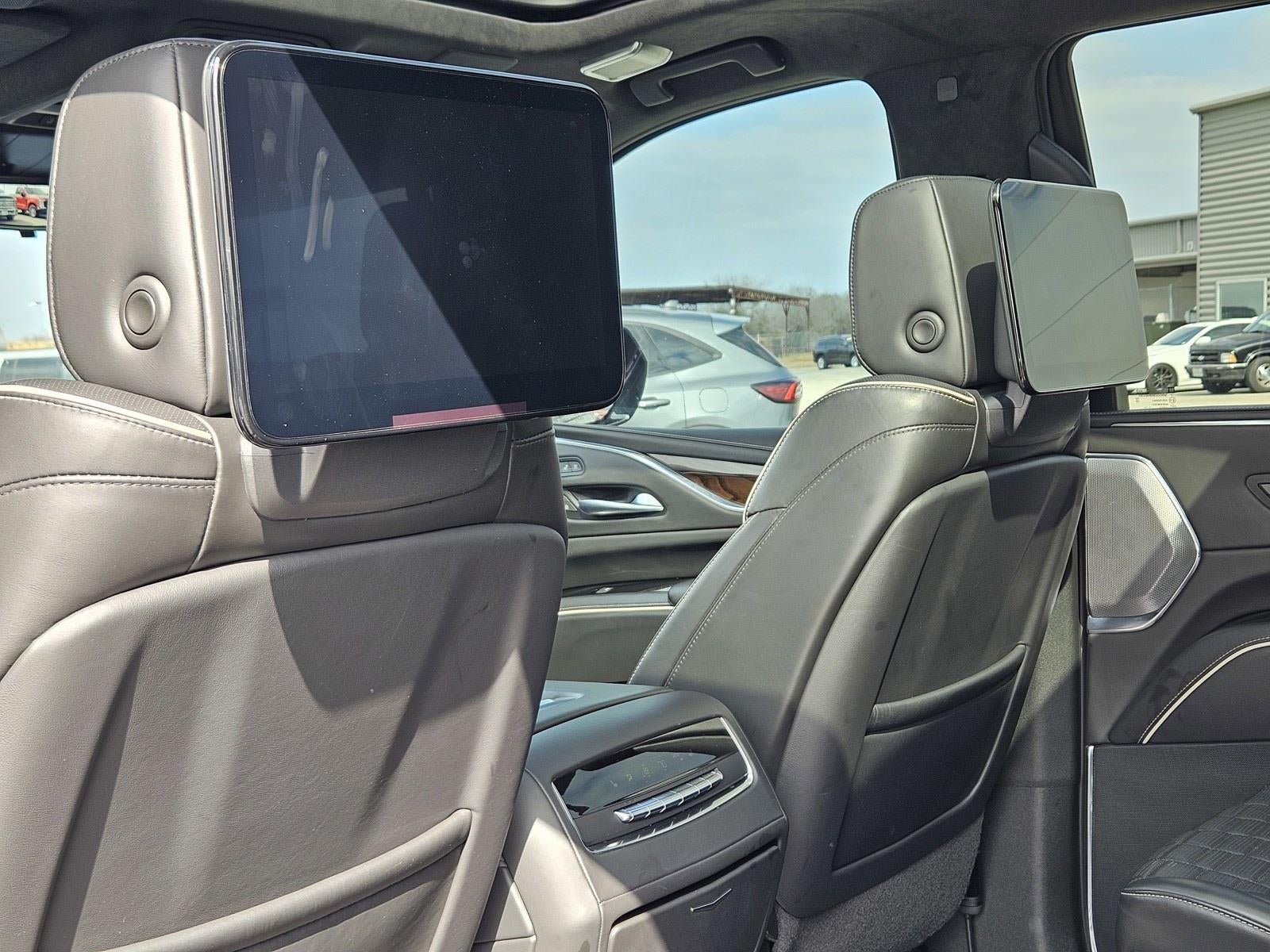 2022 Cadillac Escalade Sport Platinum