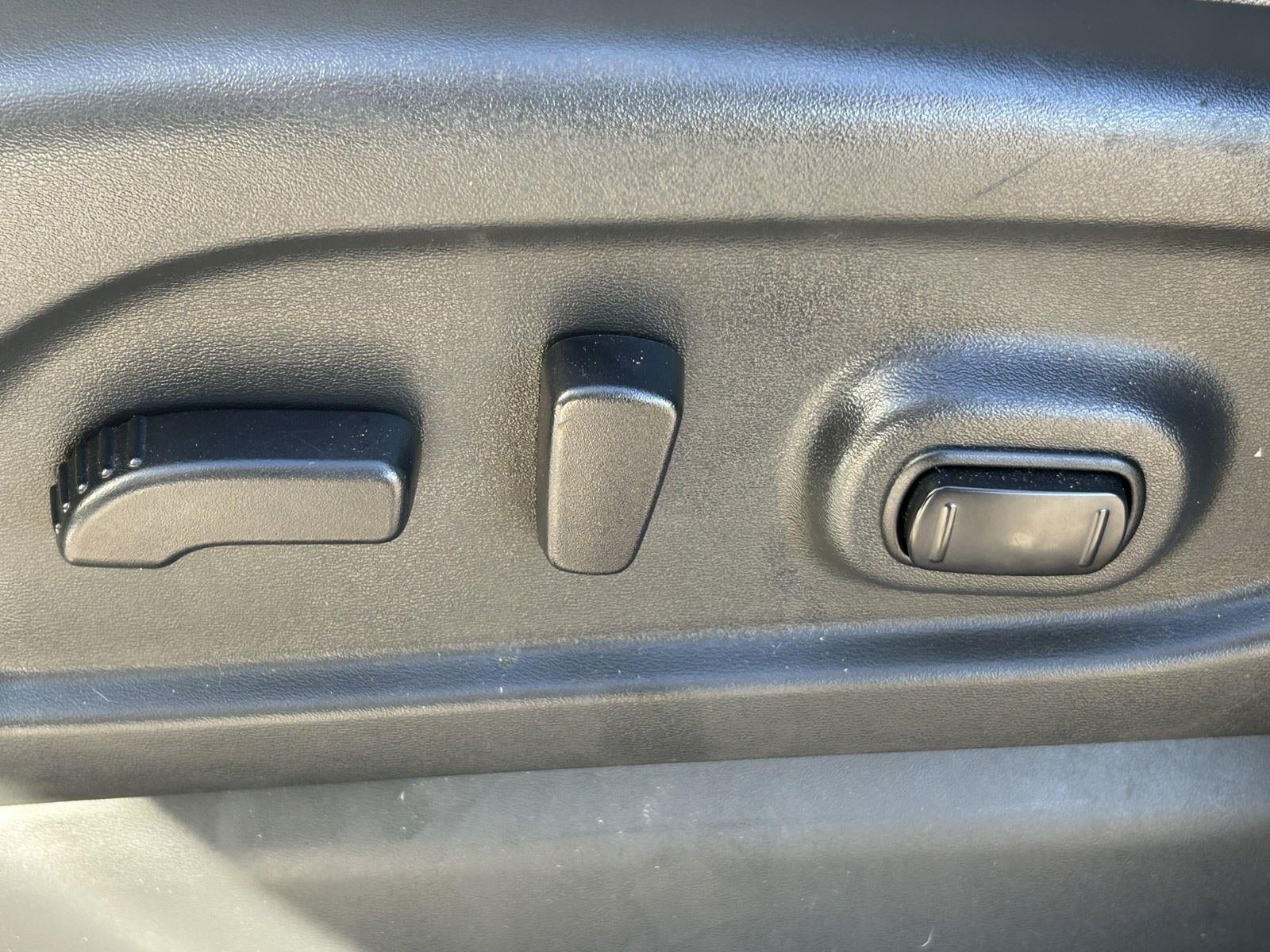 2020 Nissan Titan SV