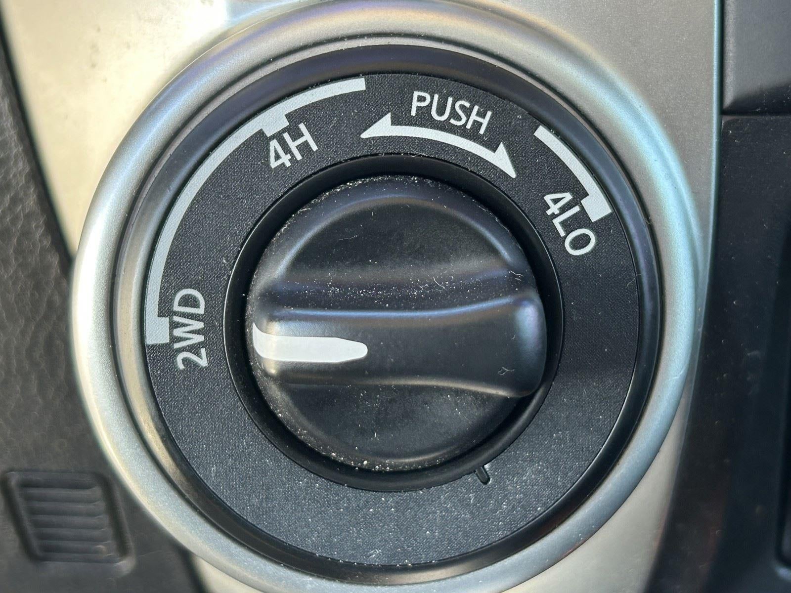 2020 Nissan Titan SV