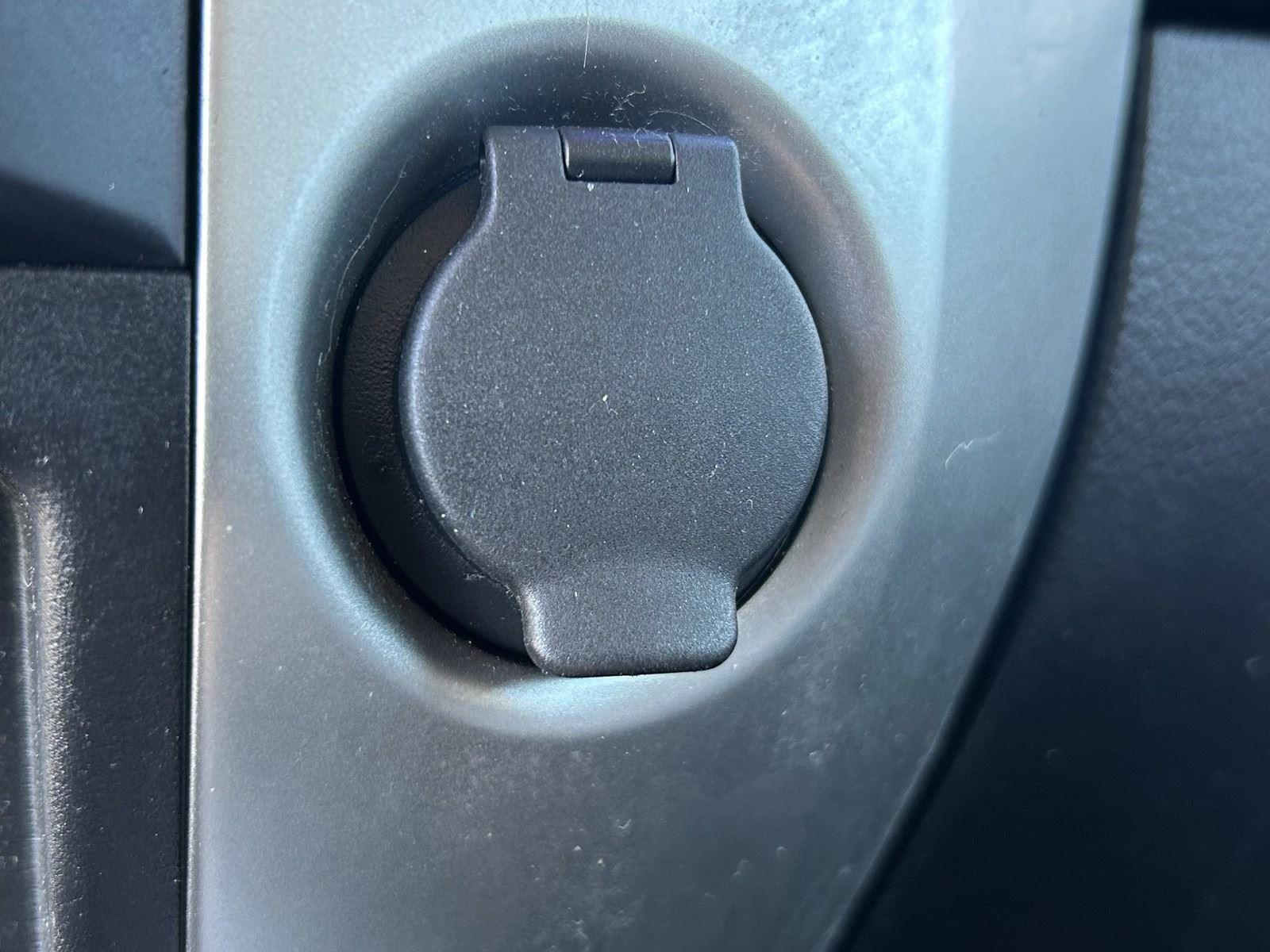 2020 Nissan Titan SV